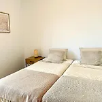 וילה Casa Bonheur, Sea And Volcanoes View *